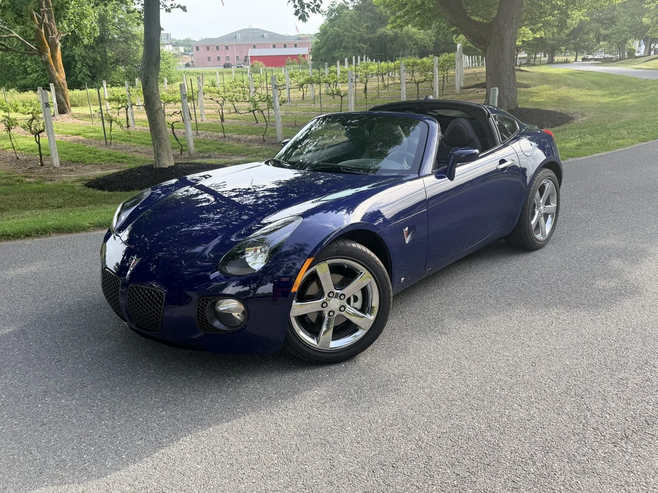 2009 Pontiac Solstice GXP - Image 13 of 31