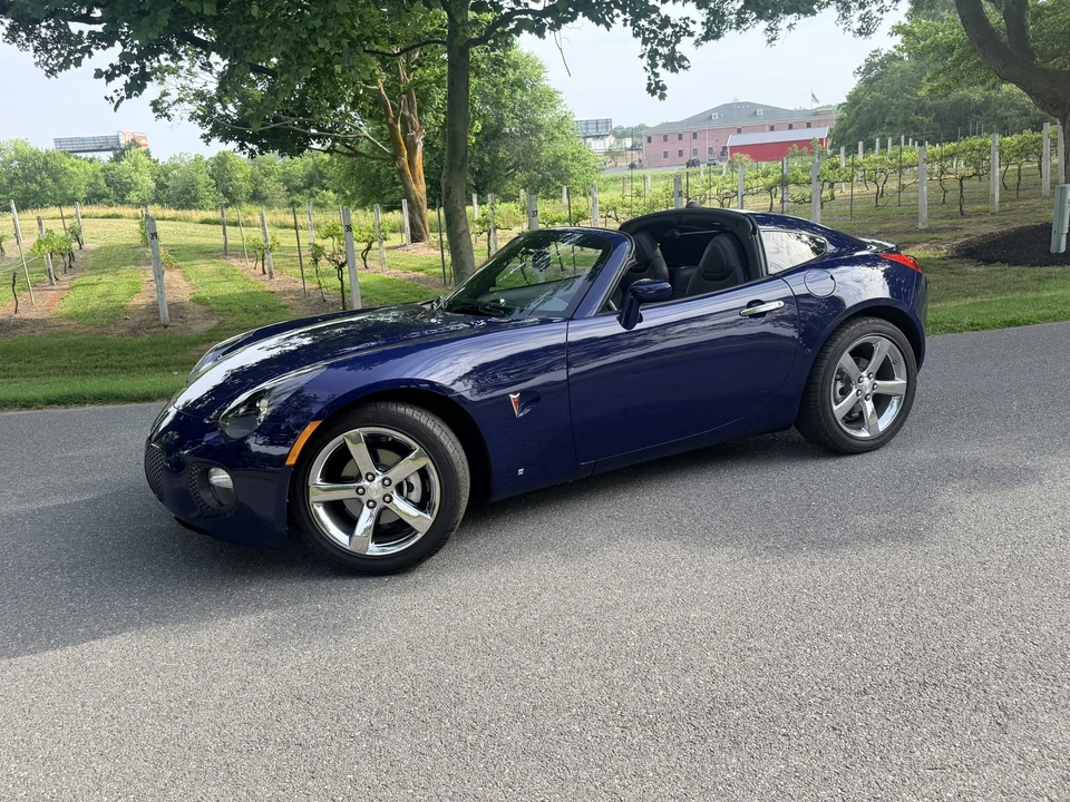 2009 Pontiac Solstice GXP - Image 7 of 31