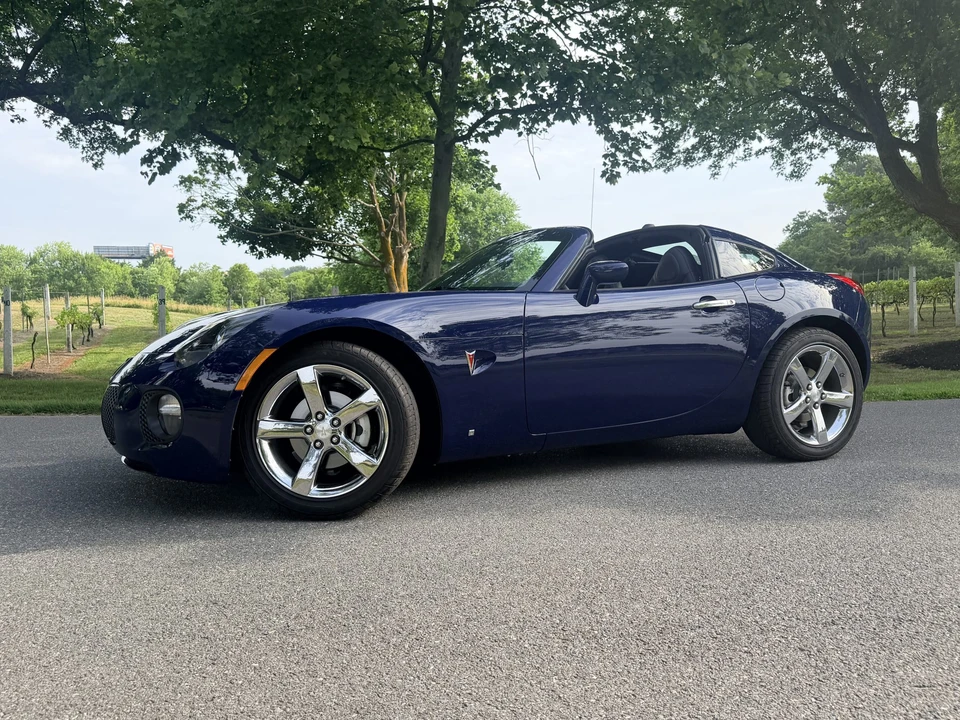 2009 Pontiac Solstice GXP - Image 6 of 31