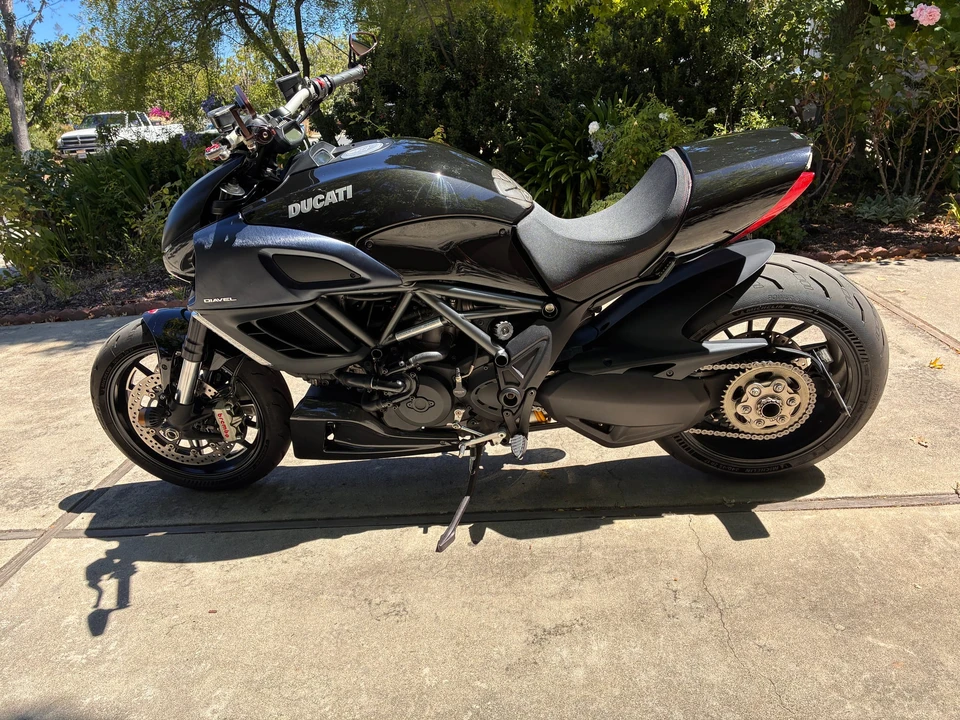 2011 Ducati Diavel - Image 16 of 31