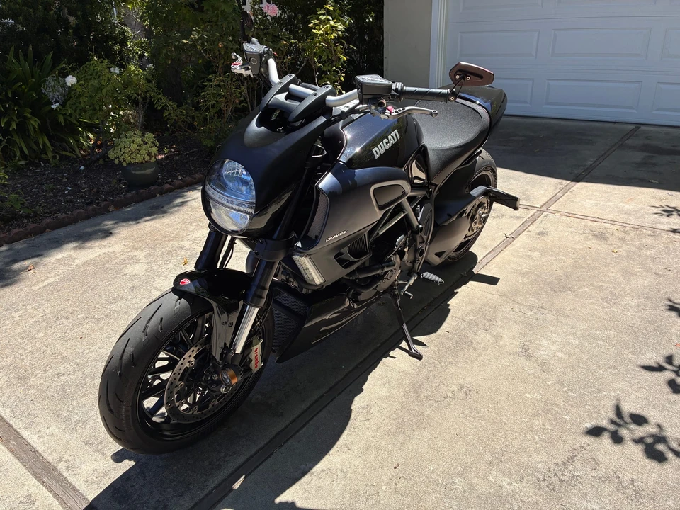 2011 Ducati Diavel - Image 3 of 31