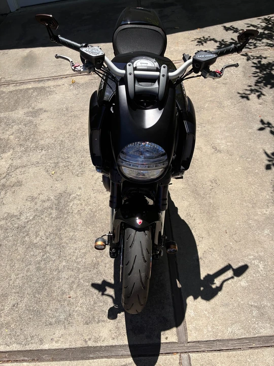 2011 Ducati Diavel - Image 6 of 31