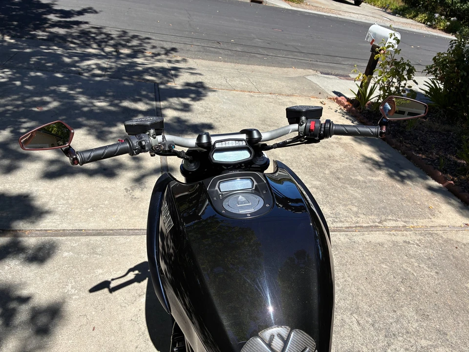 2011 Ducati Diavel - Image 21 of 31