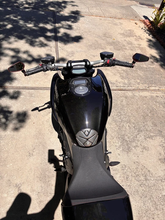 2011 Ducati Diavel - Image 17 of 31