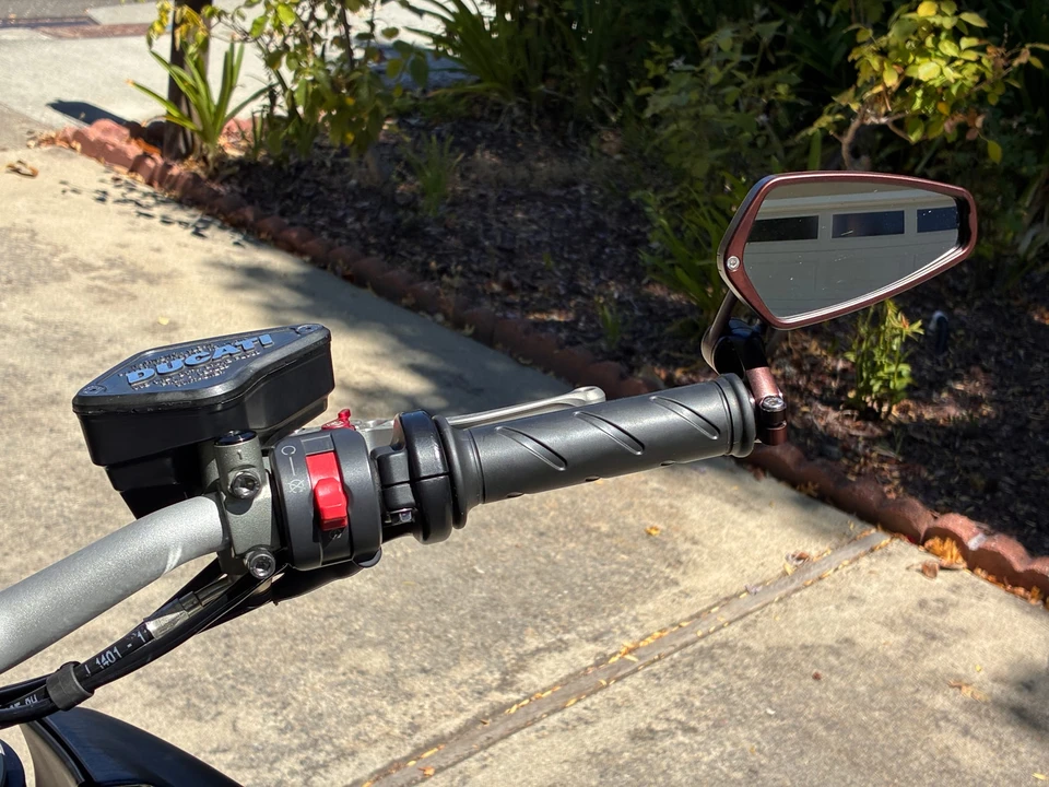 2011 Ducati Diavel - Image 29 of 31