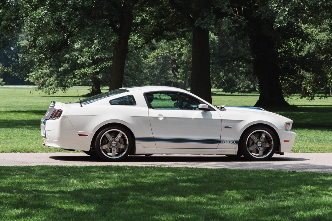 2011 Ford S197 II Shelby Mustang GT350 - Image 10 of 31