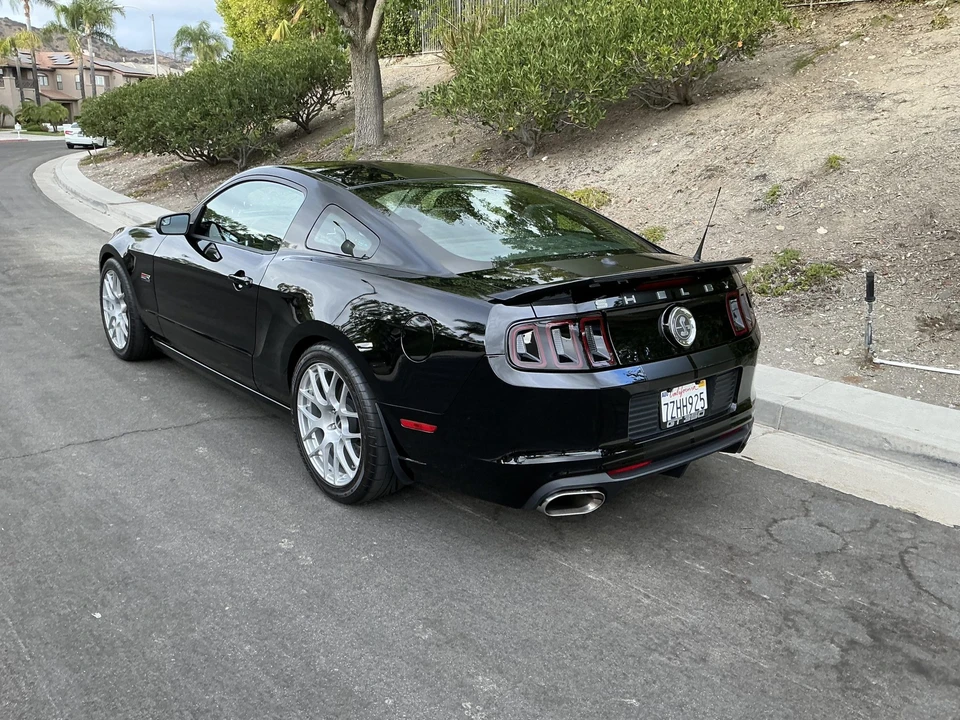 2014 Ford S197 II Shelby Mustang GT350 - Image 5 of 31