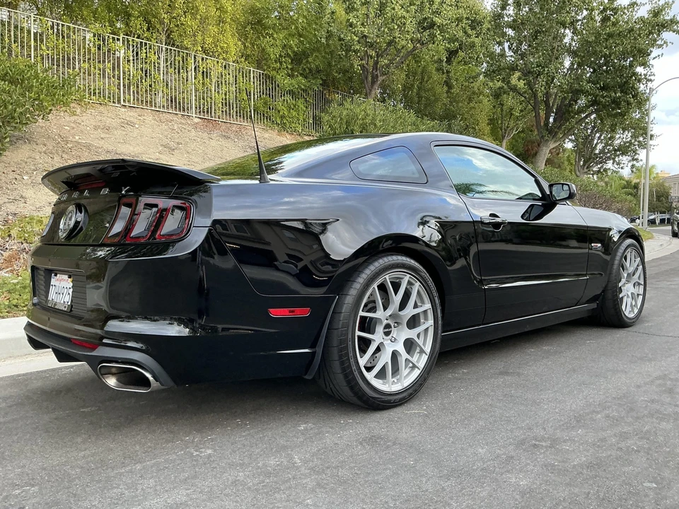 2014 Ford S197 II Shelby Mustang GT350 - Image 11 of 31