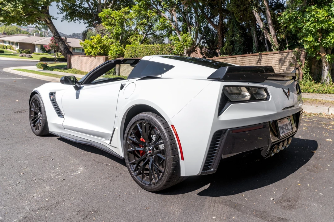 2015 Chevrolet Corvette C7 Z06 - Image 8 of 31