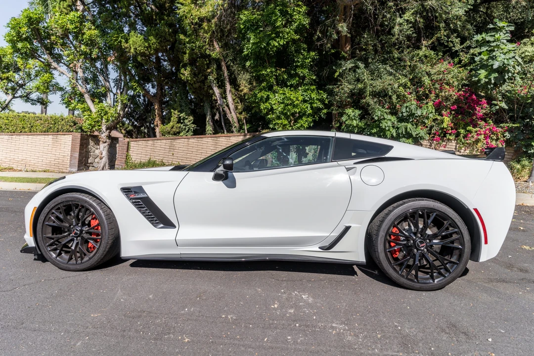 2015 Chevrolet Corvette C7 Z06 - Image 16 of 31