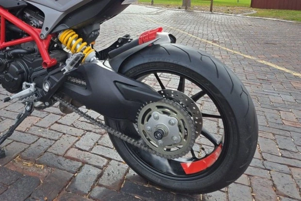 2015 Ducati Hypermotard - Image 6 of 7