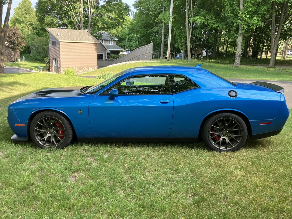 2016 Dodge Challenger SRT Hellcat 3rd Gen - Image 14 of 31