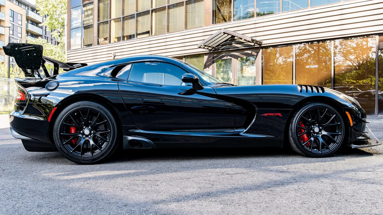 2016 Dodge Viper ACR 5th Gen - Image 24 of 31