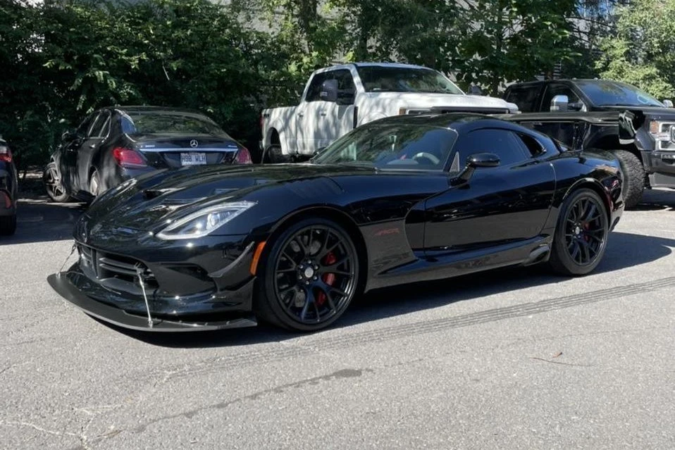 2016 Dodge Viper ACR 5th Gen - Image 2 of 31