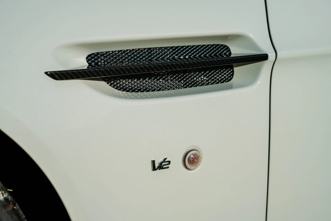 2017 Aston Martin V12 Vantage (2010-2018) - Image 23 of 31