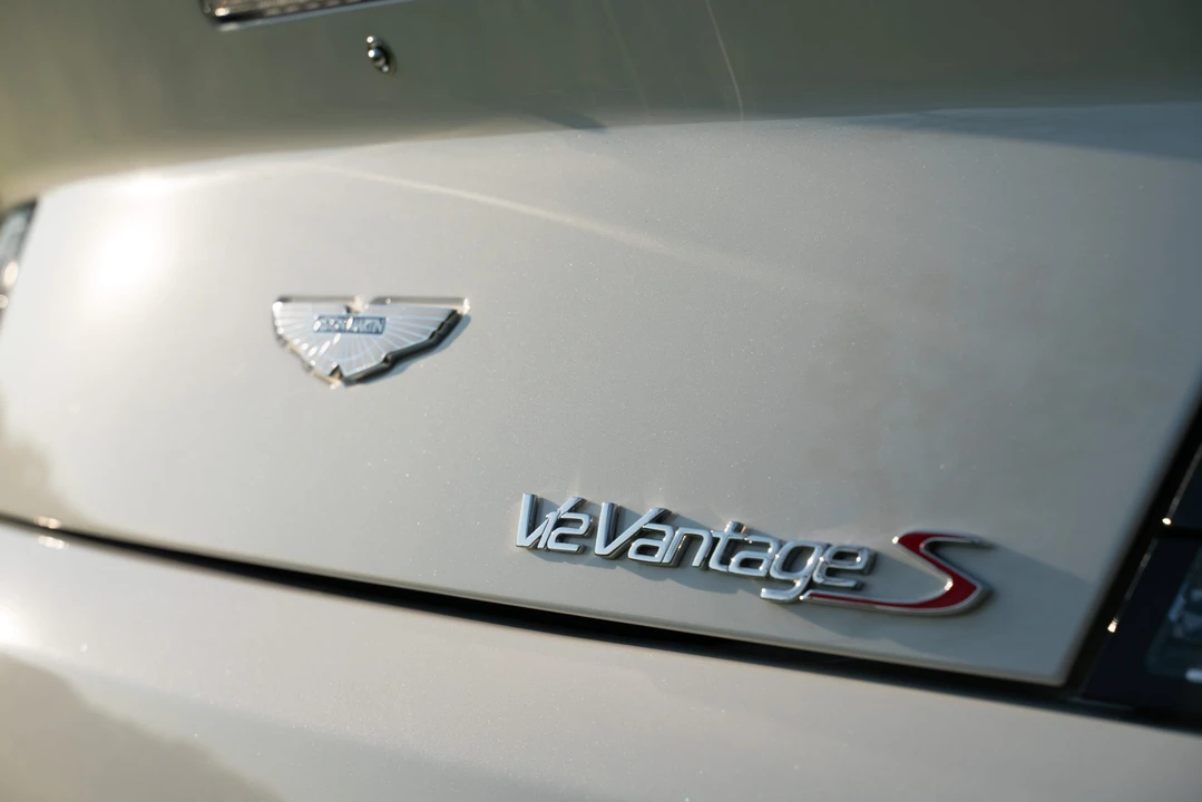 2017 Aston Martin V12 Vantage (2010-2018) - Image 30 of 31