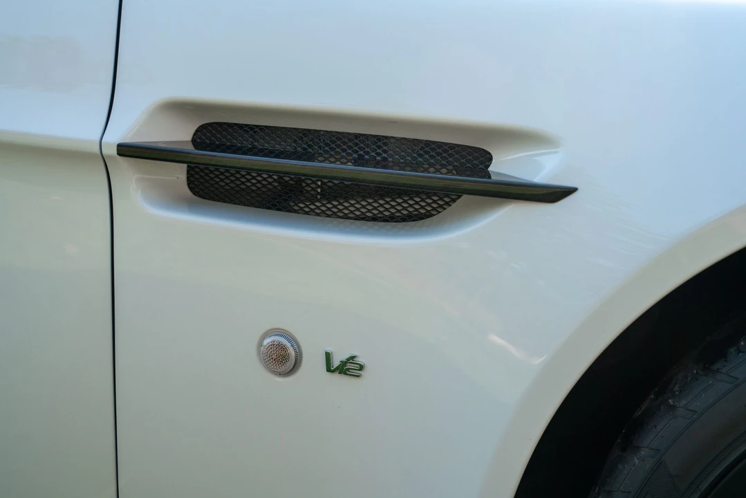 2017 Aston Martin V12 Vantage (2010-2018) - Image 22 of 31