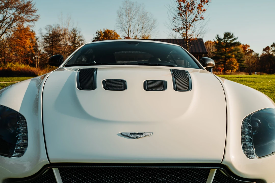 2017 Aston Martin V12 Vantage (2010-2018) - Image 16 of 31