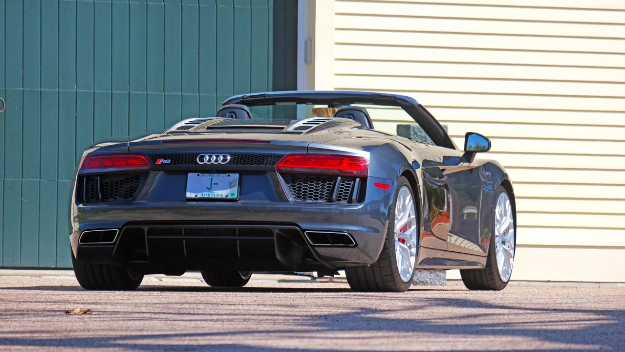 2017 Audi 4S R8 - Image 26 of 31