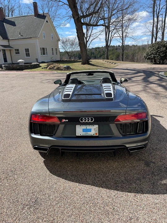 2017 Audi 4S R8 - Image 25 of 31