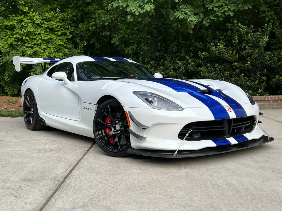 2017 Dodge Viper ACR 5th Gen - Image 4 of 31