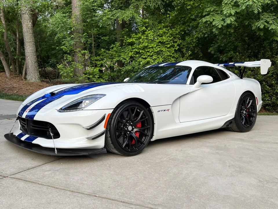 2017 Dodge Viper ACR 5th Gen - Image 9 of 31