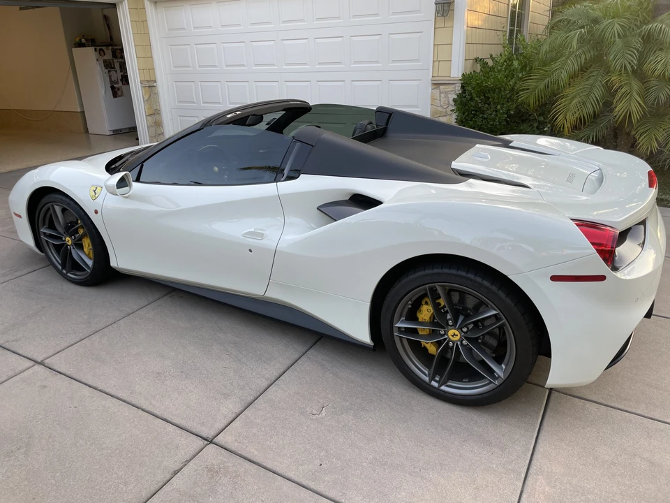 2018 Ferrari 488 Spider - Image 7 of 31