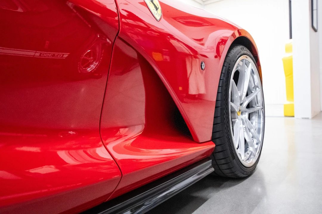 2018 Ferrari 812 Superfast - Image 23 of 31