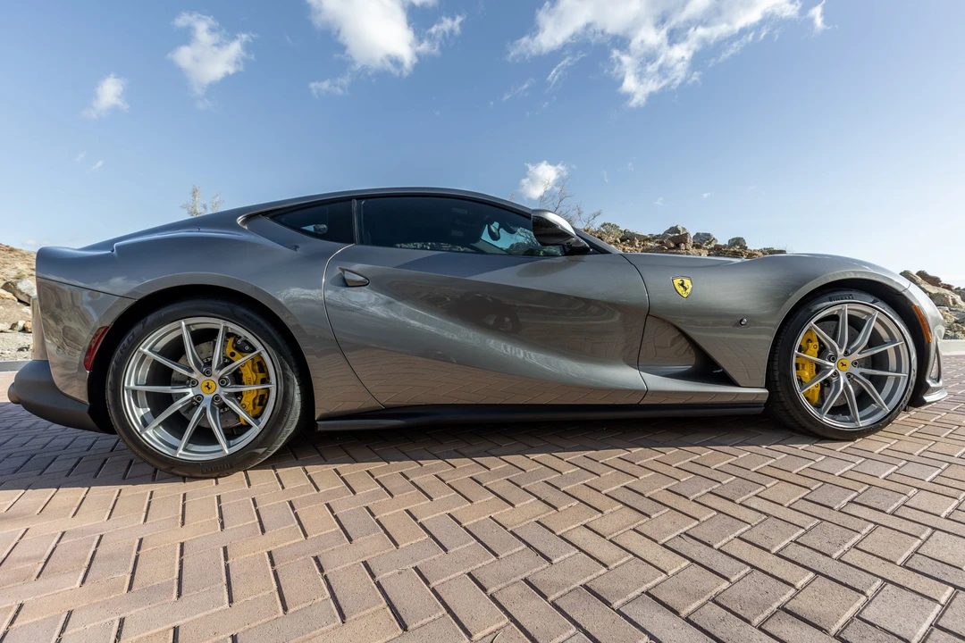 2018 Ferrari 812 Superfast - Image 5 of 31