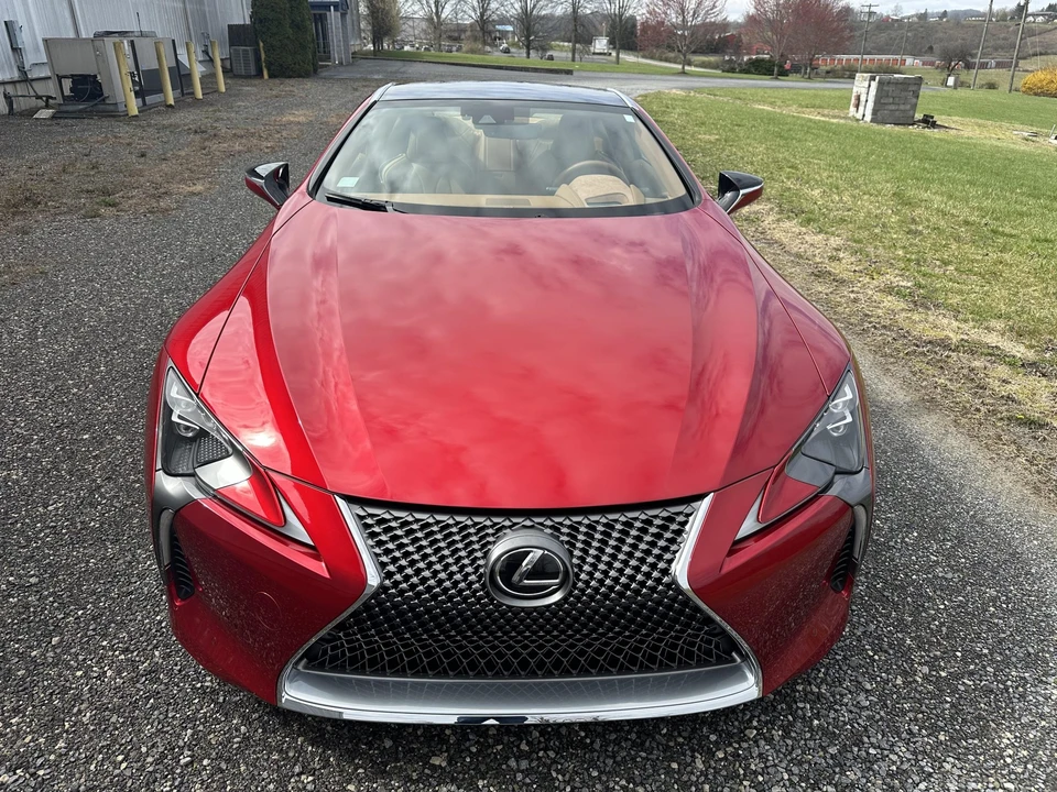 2018 Lexus LC - Image 24 of 31