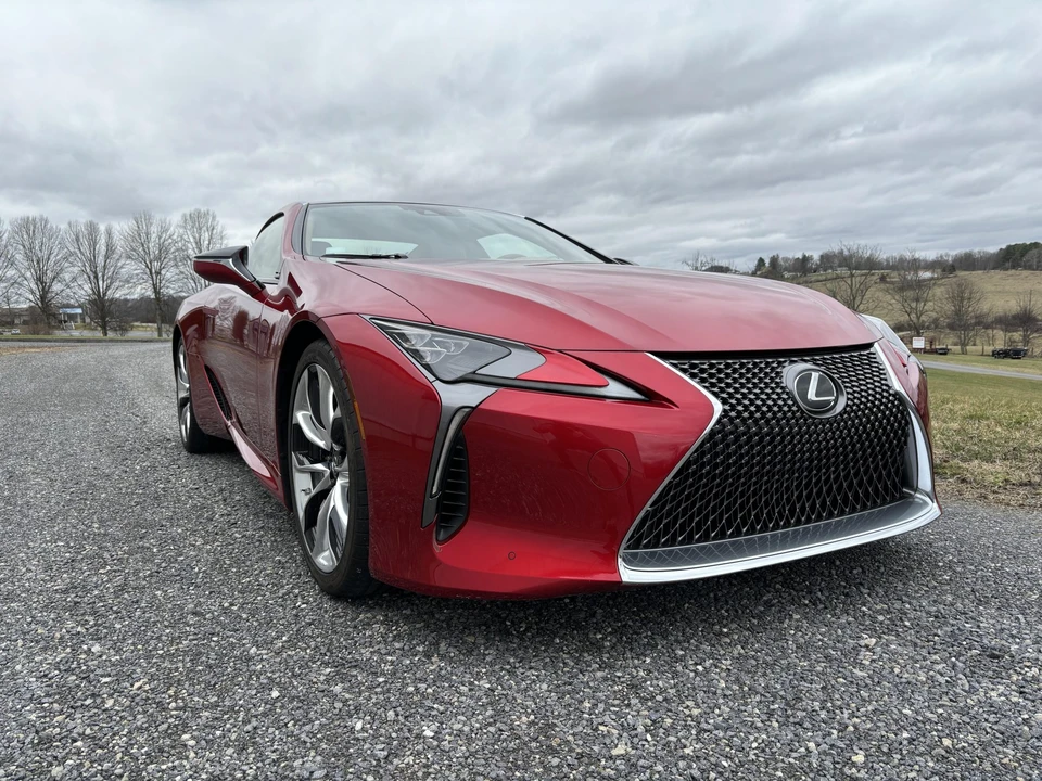 2018 Lexus LC - Image 20 of 31