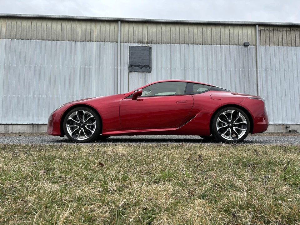 2018 Lexus LC - Image 5 of 31