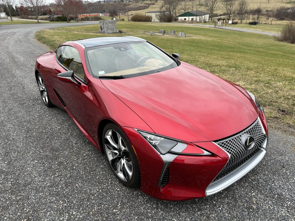 2018 Lexus LC - Image 21 of 31
