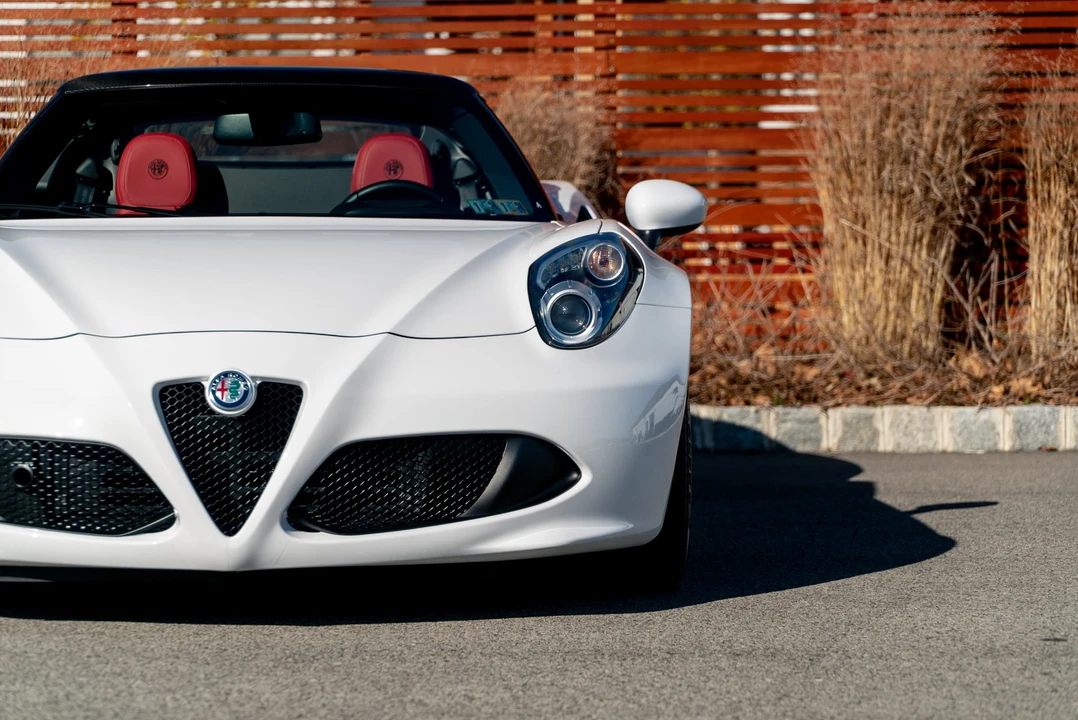 2019 Alfa Romeo 4C Spider - Image 28 of 31