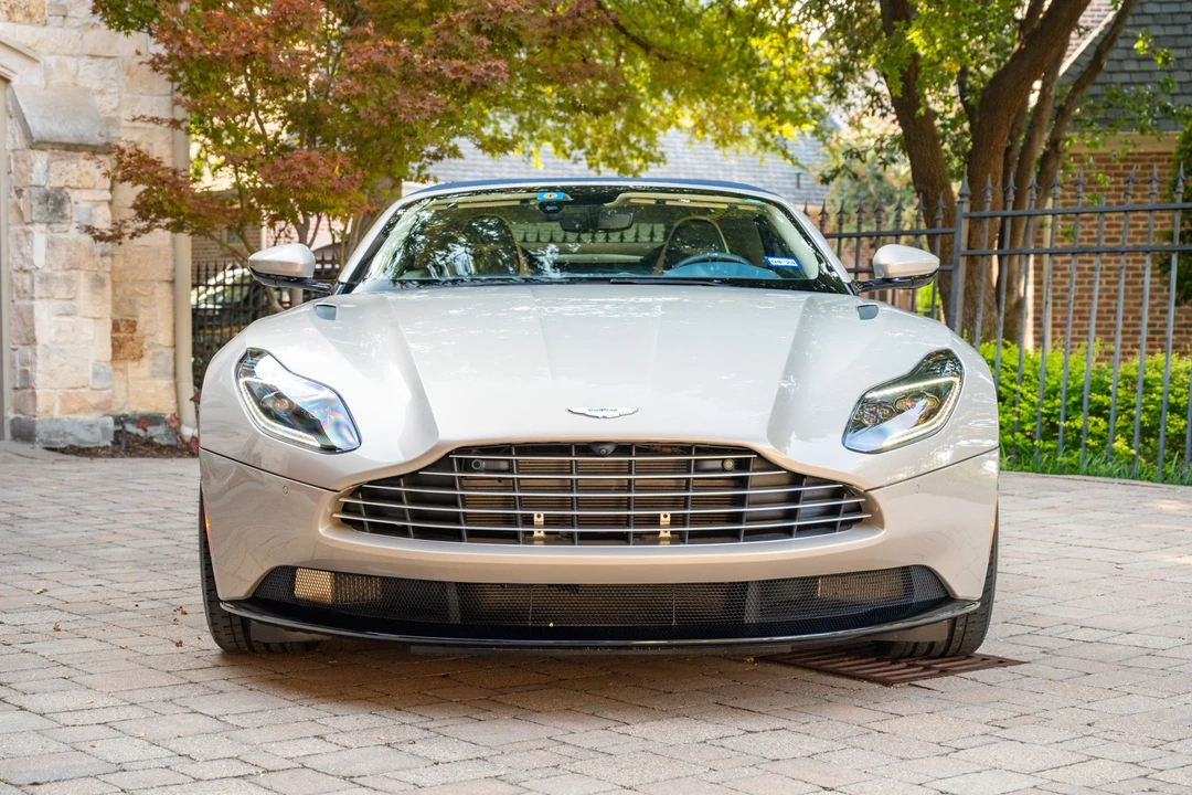 2019 Aston Martin DB11 Volante - Image 17 of 31