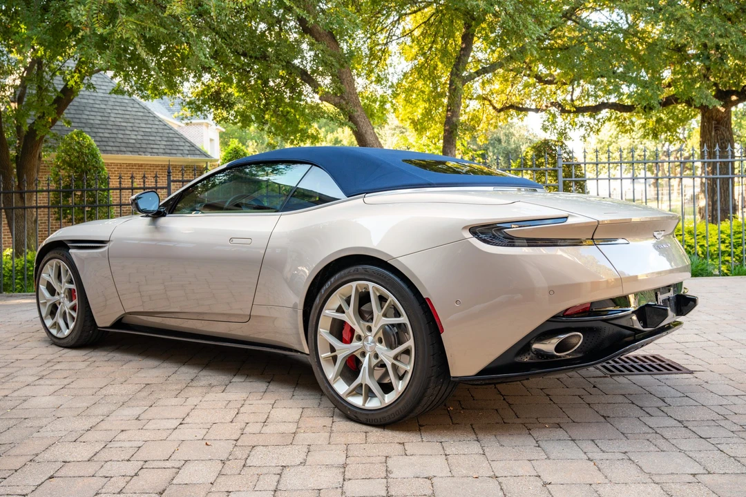 2019 Aston Martin DB11 Volante - Image 15 of 31