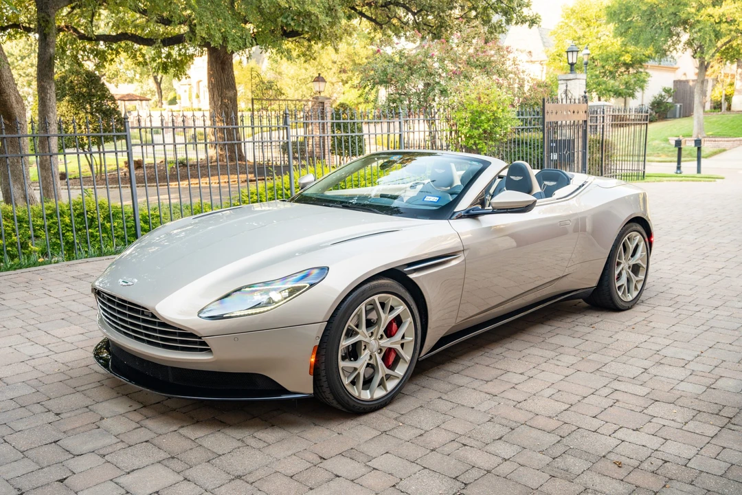 2019 Aston Martin DB11 Volante - Image 2 of 31