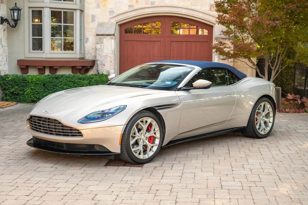 2019 Aston Martin DB11 Volante - Image 9 of 31