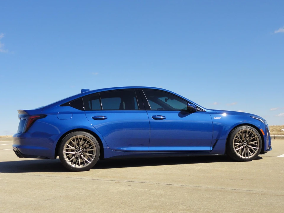 2022 Cadillac CT5-V Blackwing - Image 23 of 31