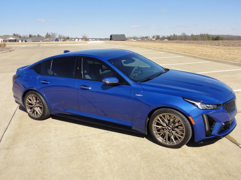 2022 Cadillac CT5-V Blackwing - Image 28 of 31