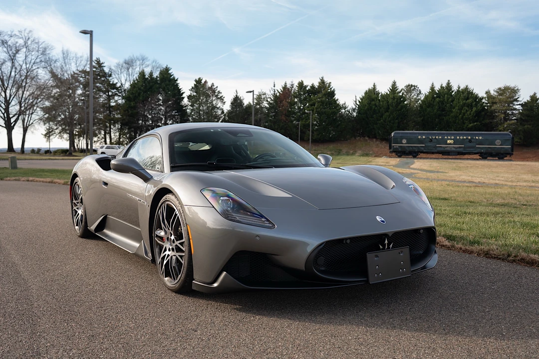 2023 Maserati MC20 - Image 5 of 31