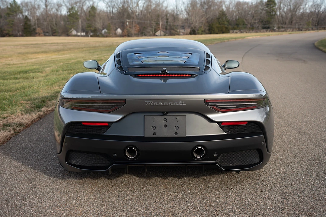 2023 Maserati MC20 - Image 10 of 31