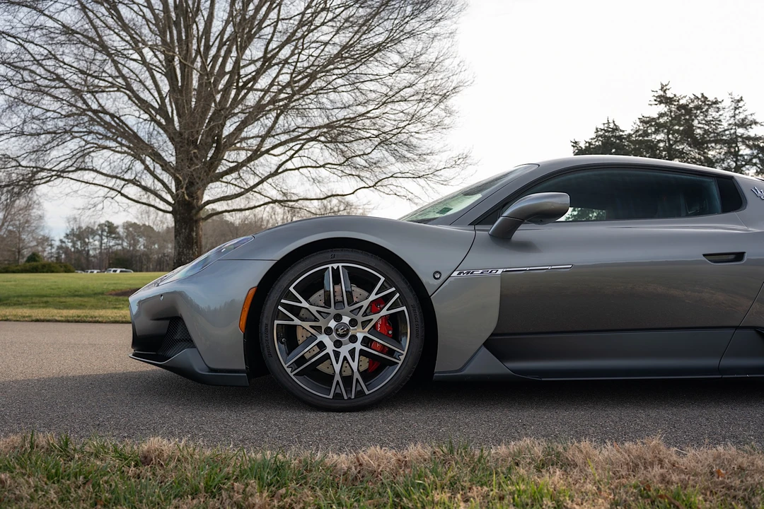2023 Maserati MC20 - Image 21 of 31