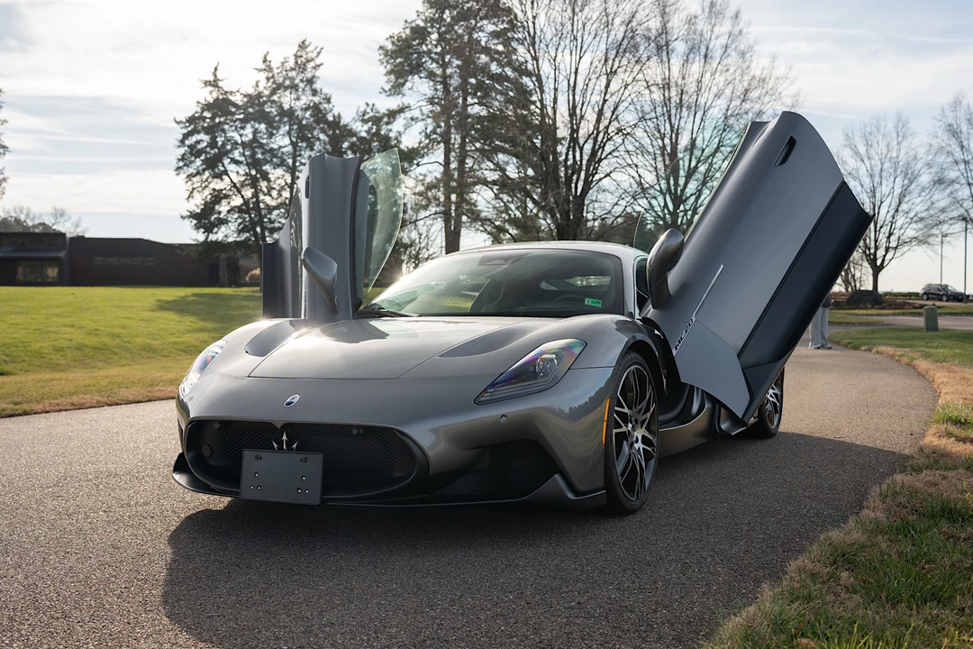 2023 Maserati MC20 - Image 6 of 31