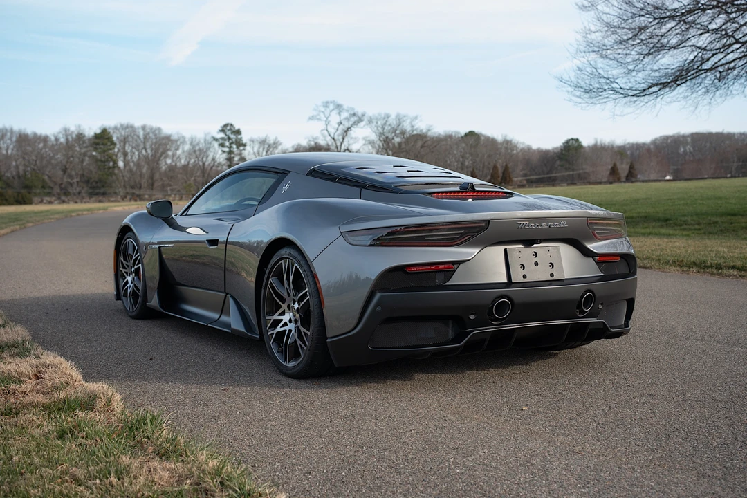 2023 Maserati MC20 - Image 7 of 31