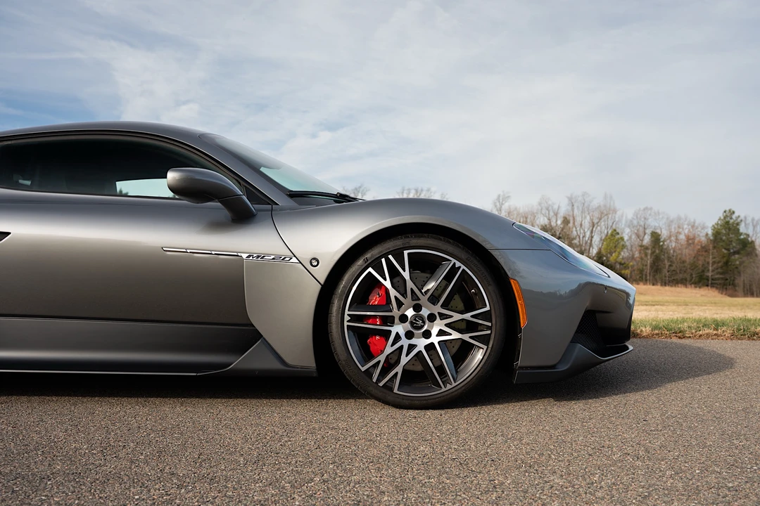 2023 Maserati MC20 - Image 20 of 31