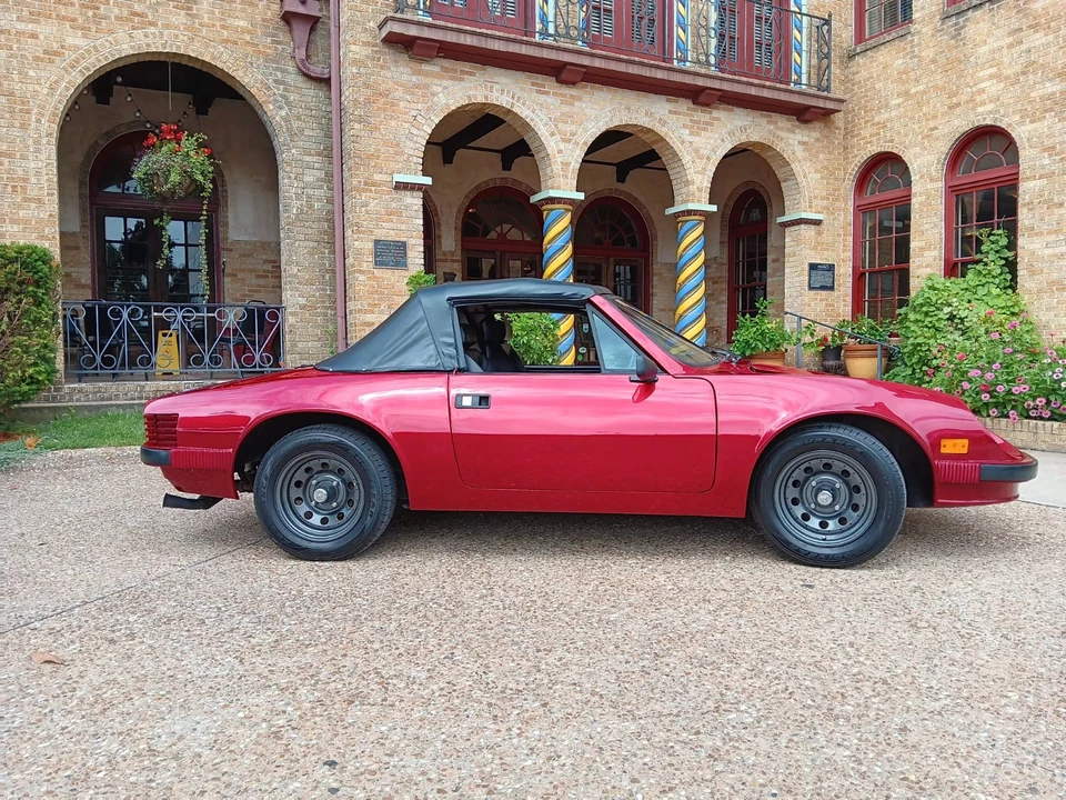 1900 Puma - Image 3 of 11
