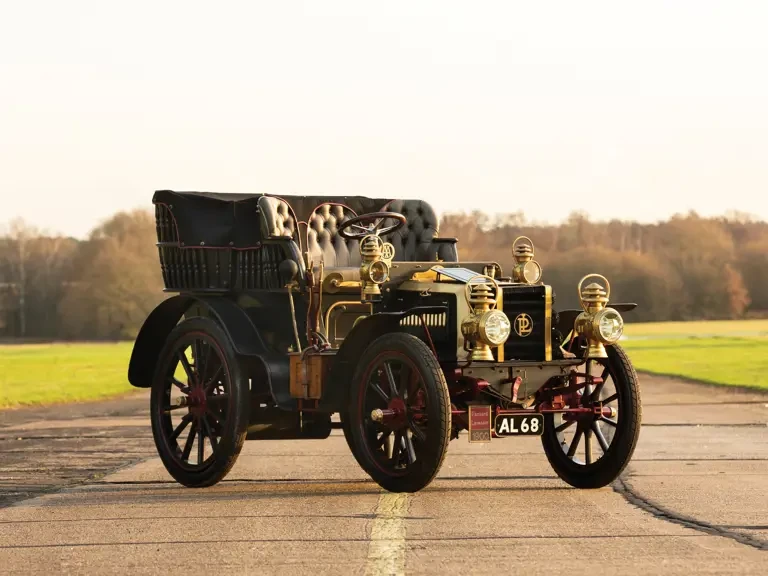 1900 Panhard - Image 2 of 31