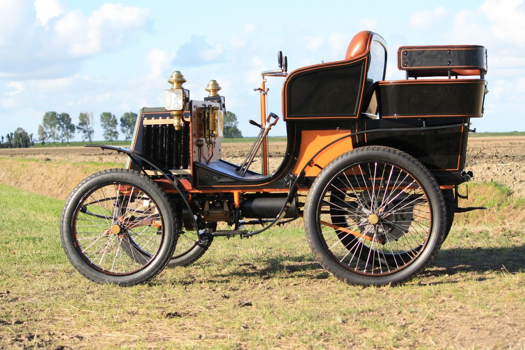 1900 Renault - Image 13 of 16