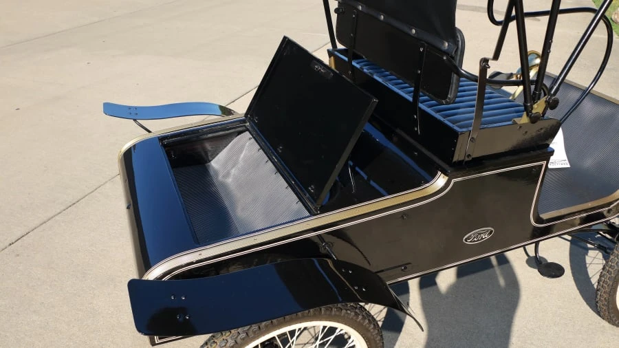 1901 Ford Replica - Image 10 of 12
